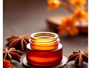 中華街のスパイス瓶が並ぶ風景と、温感ケア製品